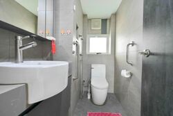 The Esparis (D18), Condominium #572184661